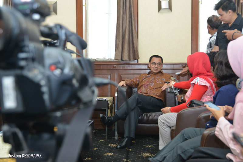 Kebijakan Pengalihan Subsidi BBM akan Tetap Dilanjutkan